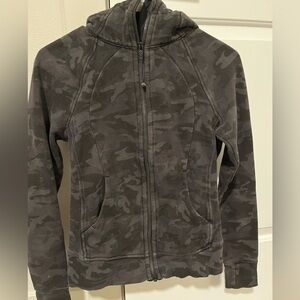 🍋Lululemon Camo Scuba Zip Up Hoodie Size 4